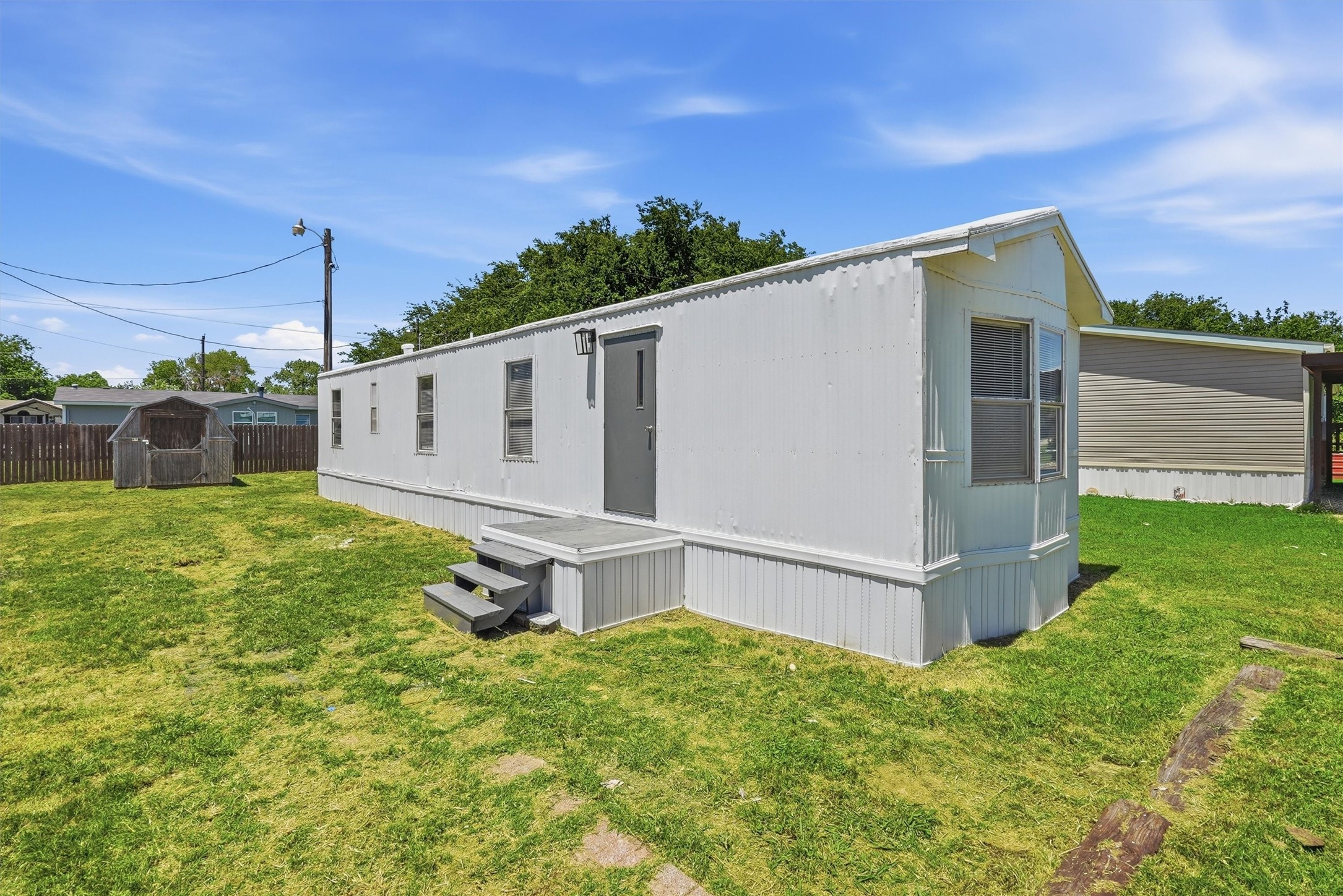 902 Flamingo Granbury TX 76049