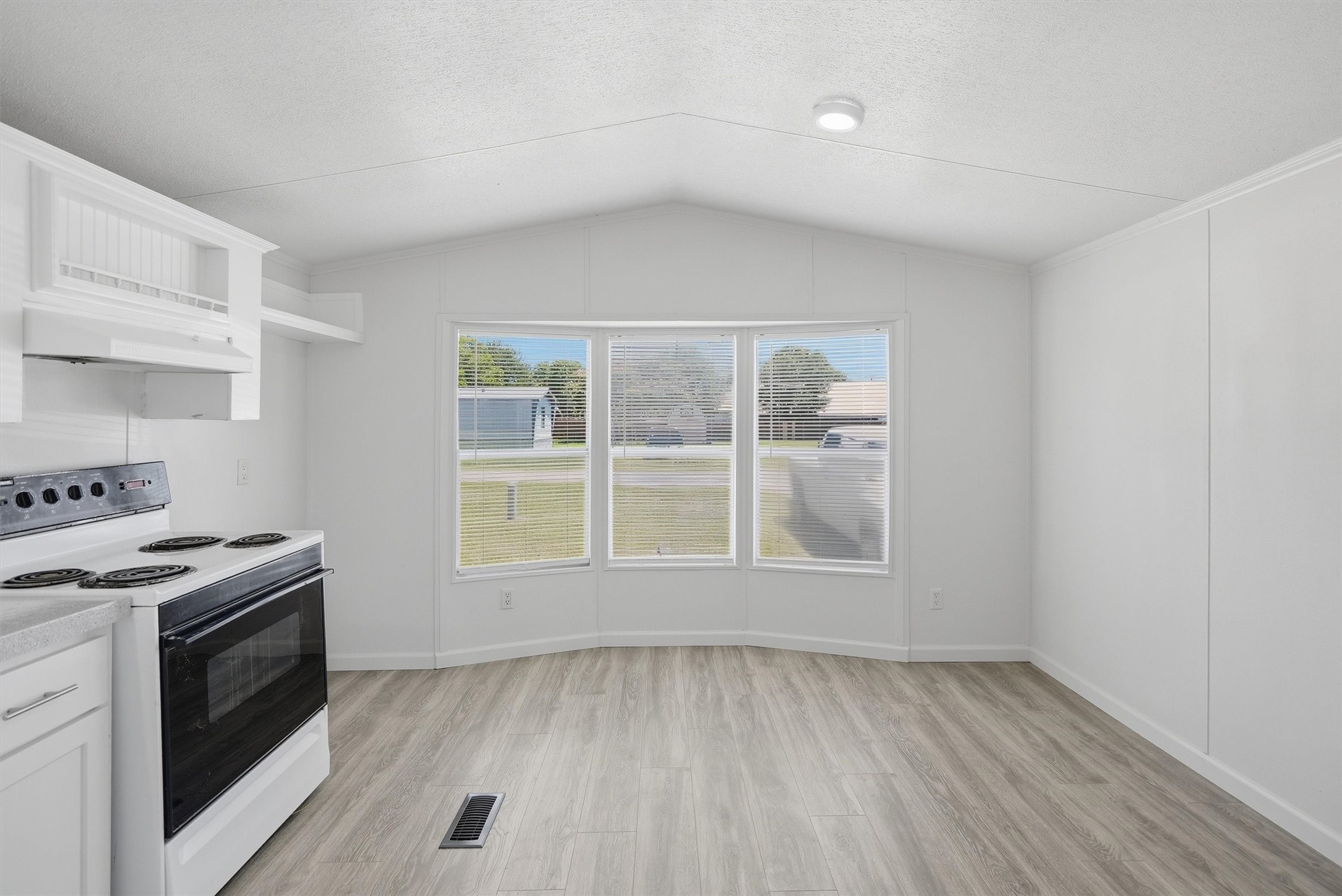902 Flamingo Granbury TX 76049