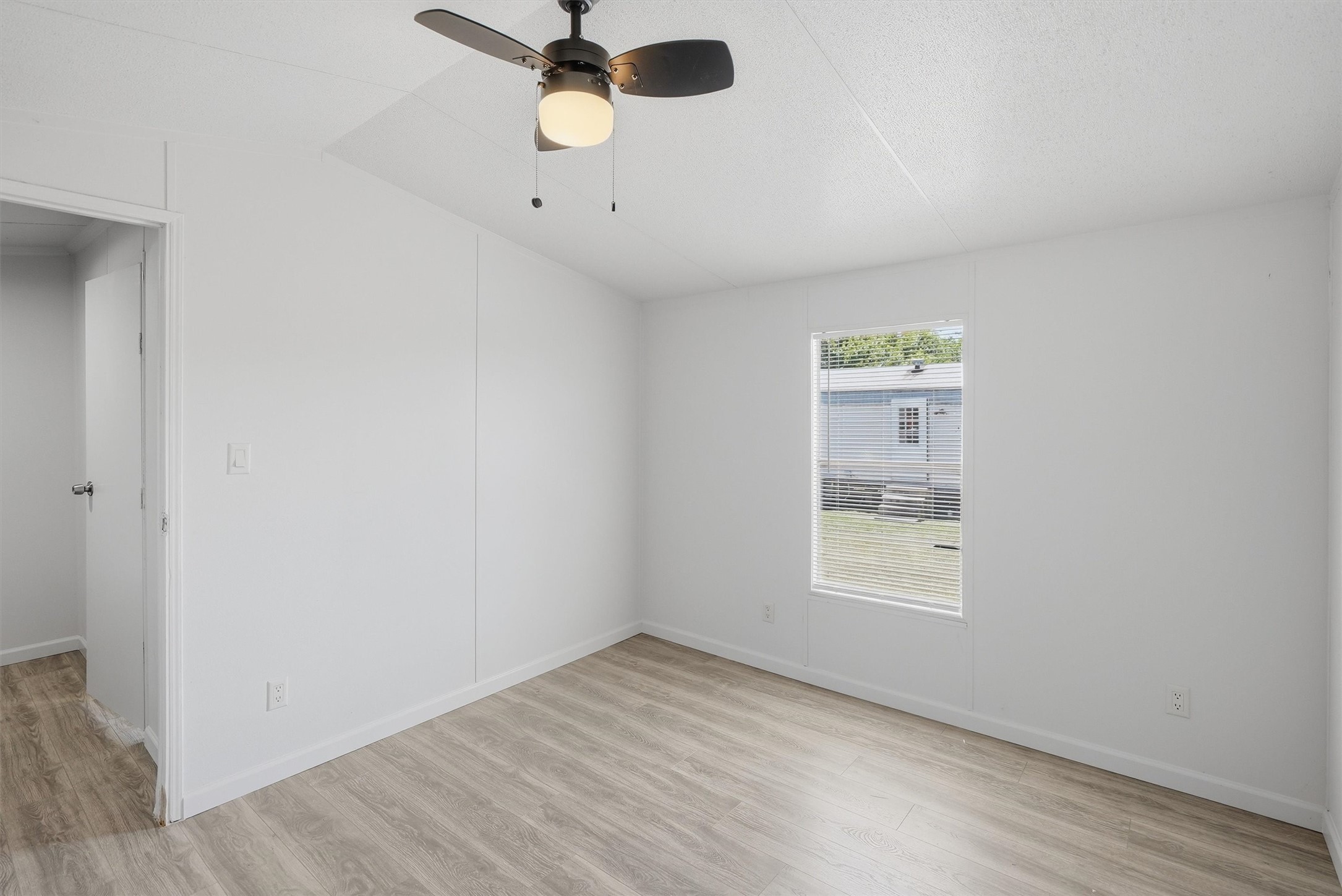 902 Flamingo Granbury TX 76049