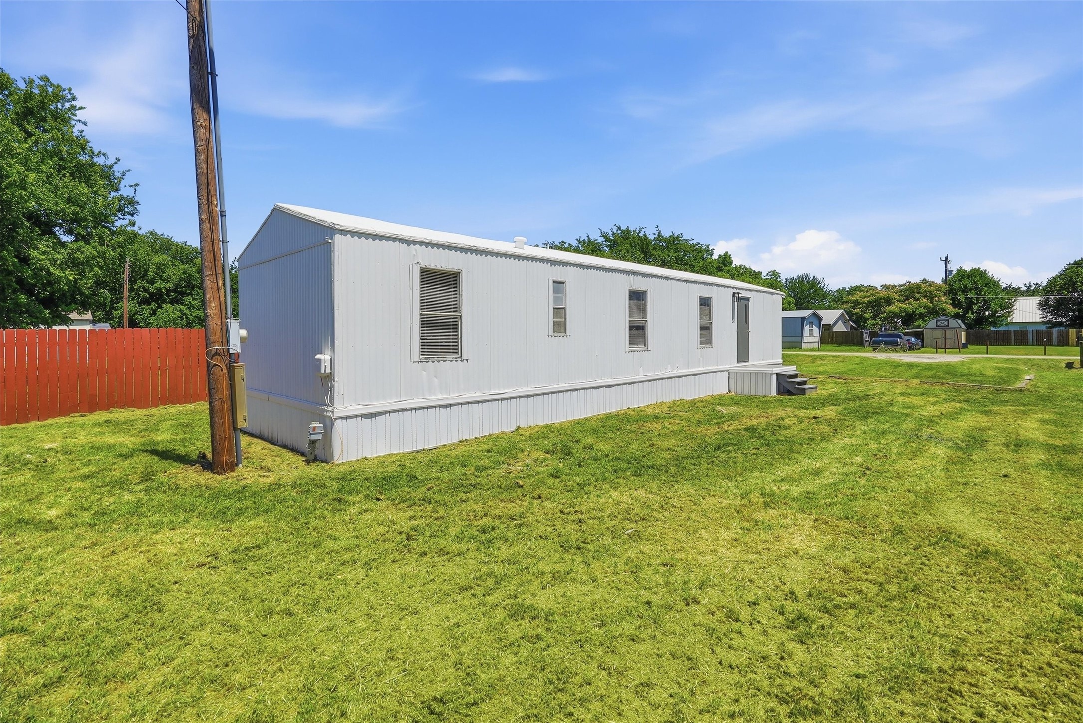 902 Flamingo Granbury TX 76049