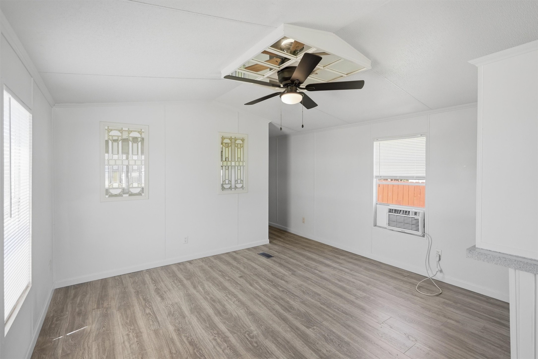 902 Flamingo Granbury TX 76049