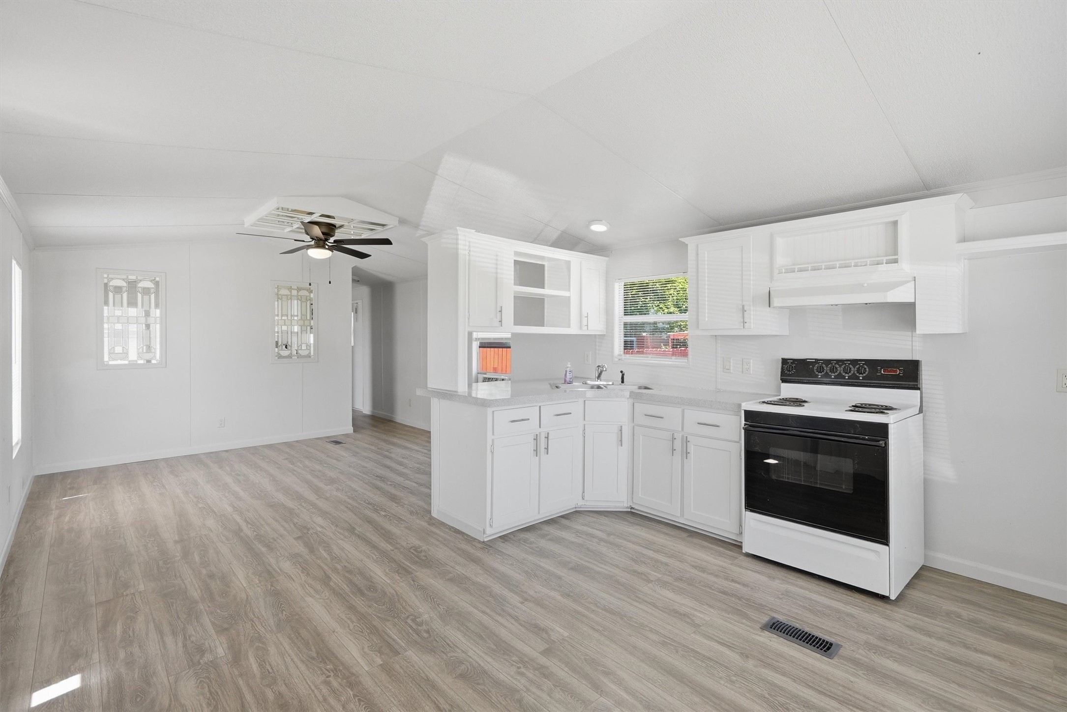 902 Flamingo Granbury TX 76049