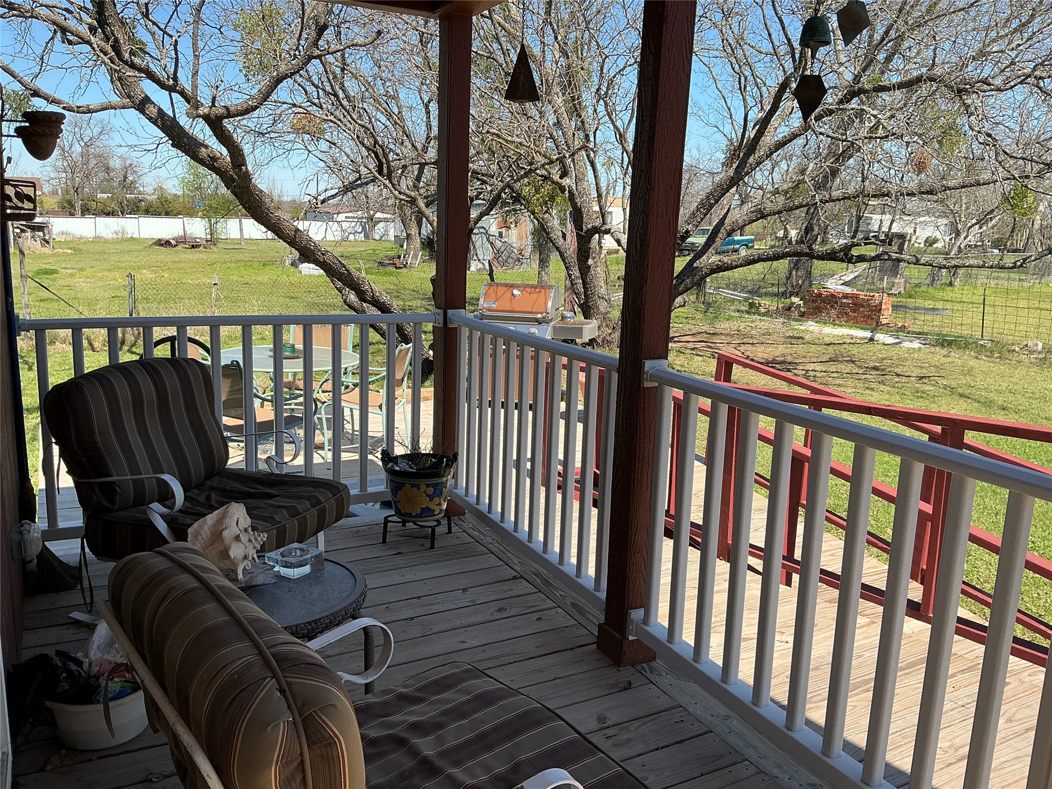 1017 W Ross Avenue De Leon TX 76444