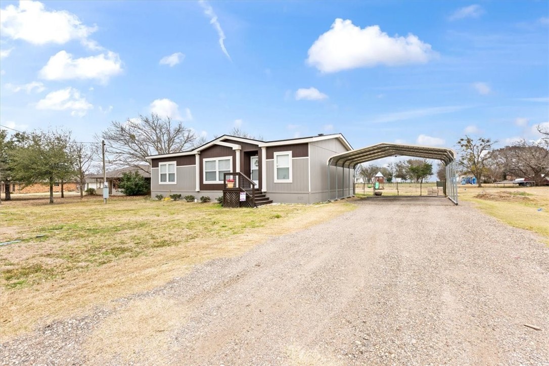 203 S Spencer Street Mart TX 76664