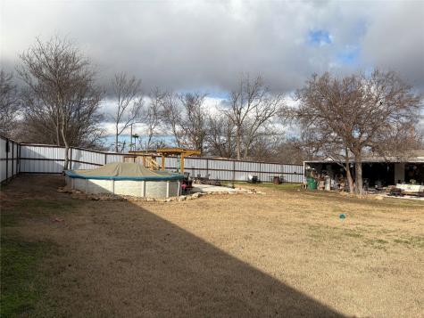 204 W Eaton Avenue Graford TX 76449
