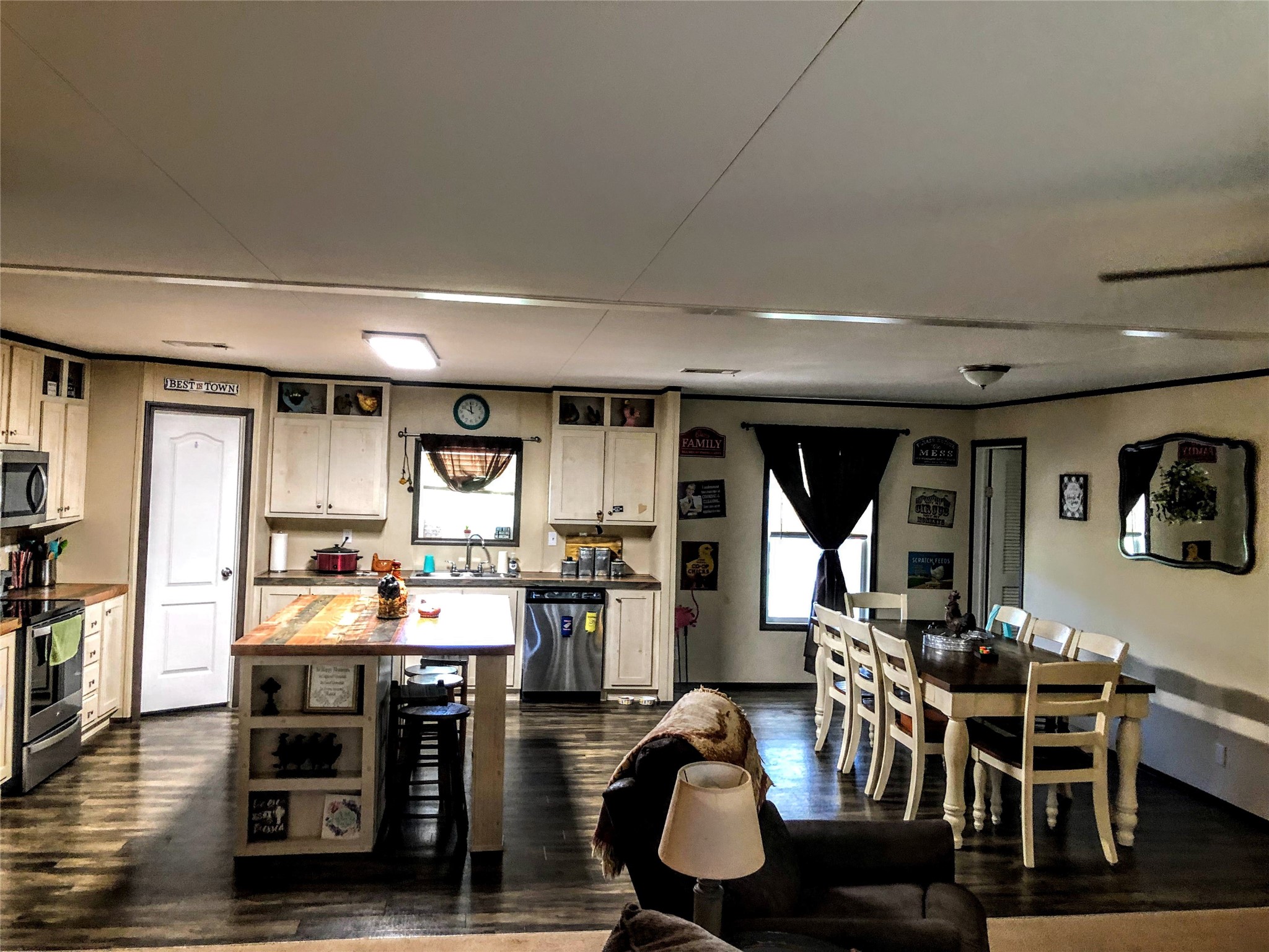204 W Eaton Avenue Graford TX 76449