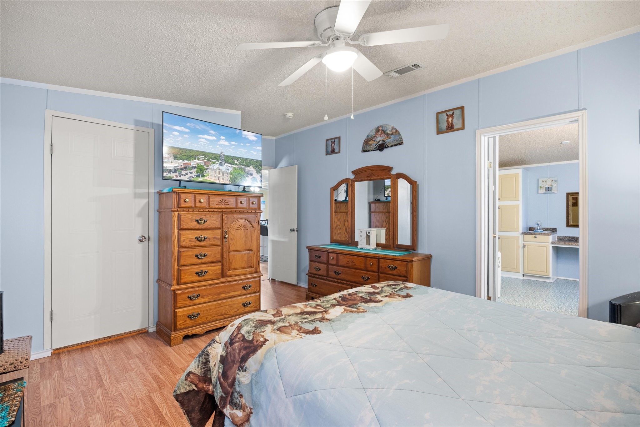 900 Flamingo Road Granbury TX 76049