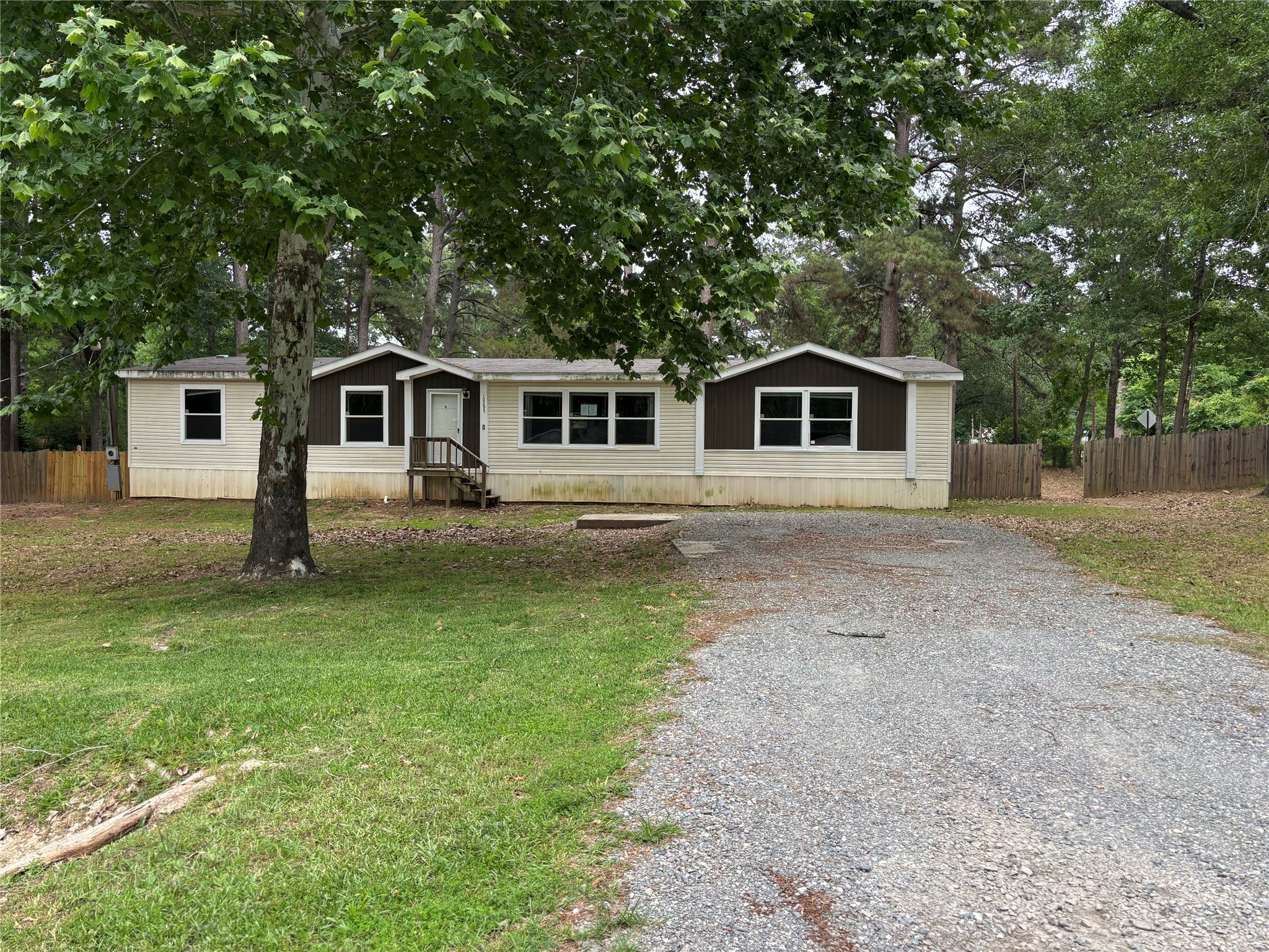 10297 Mcelroy Drive Keithville LA 71047