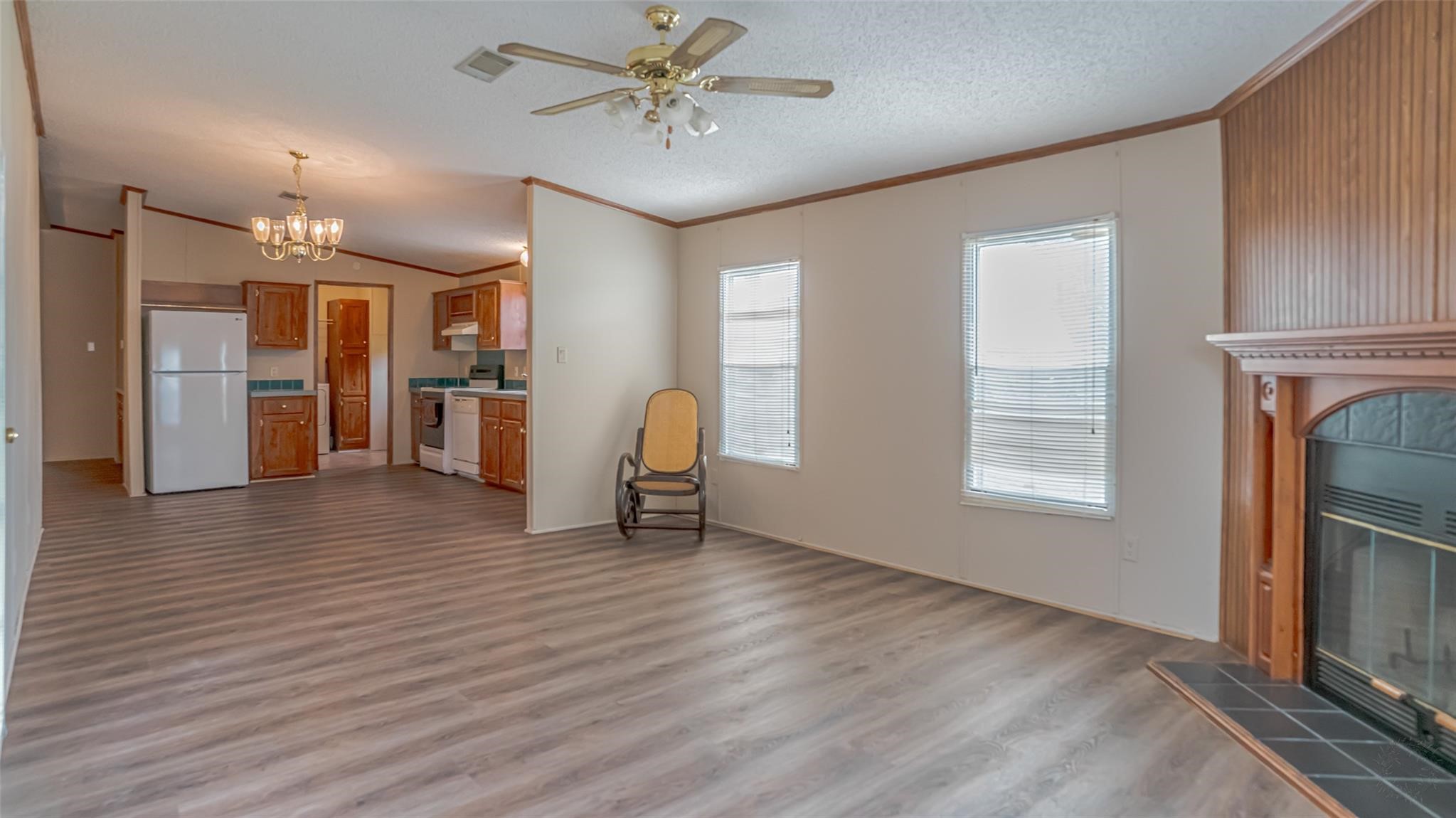 2717 Creek Drive Granbury TX 76048
