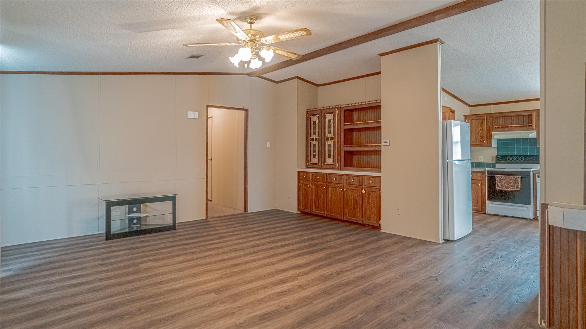 2717 Creek Drive Granbury TX 76048
