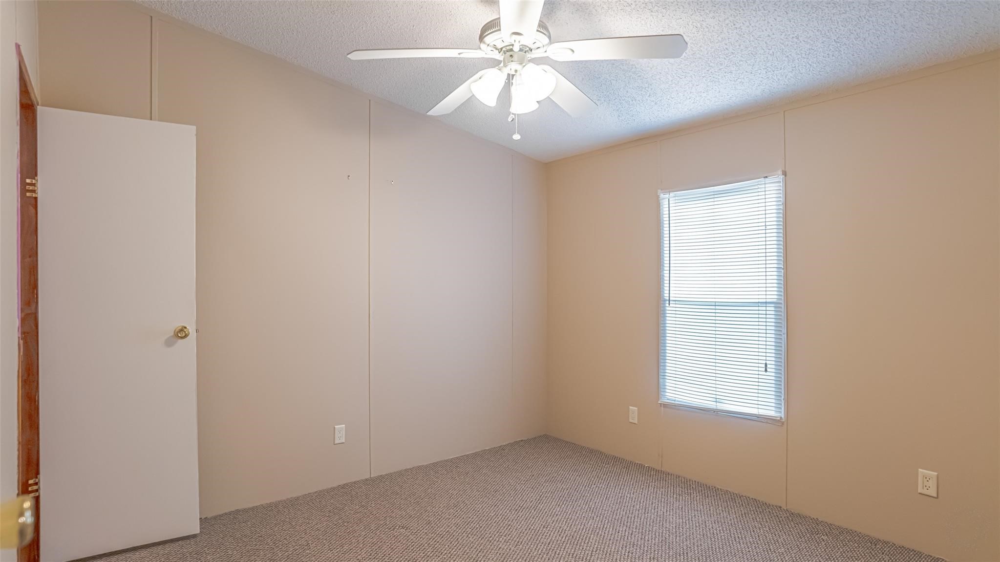 2717 Creek Drive Granbury TX 76048