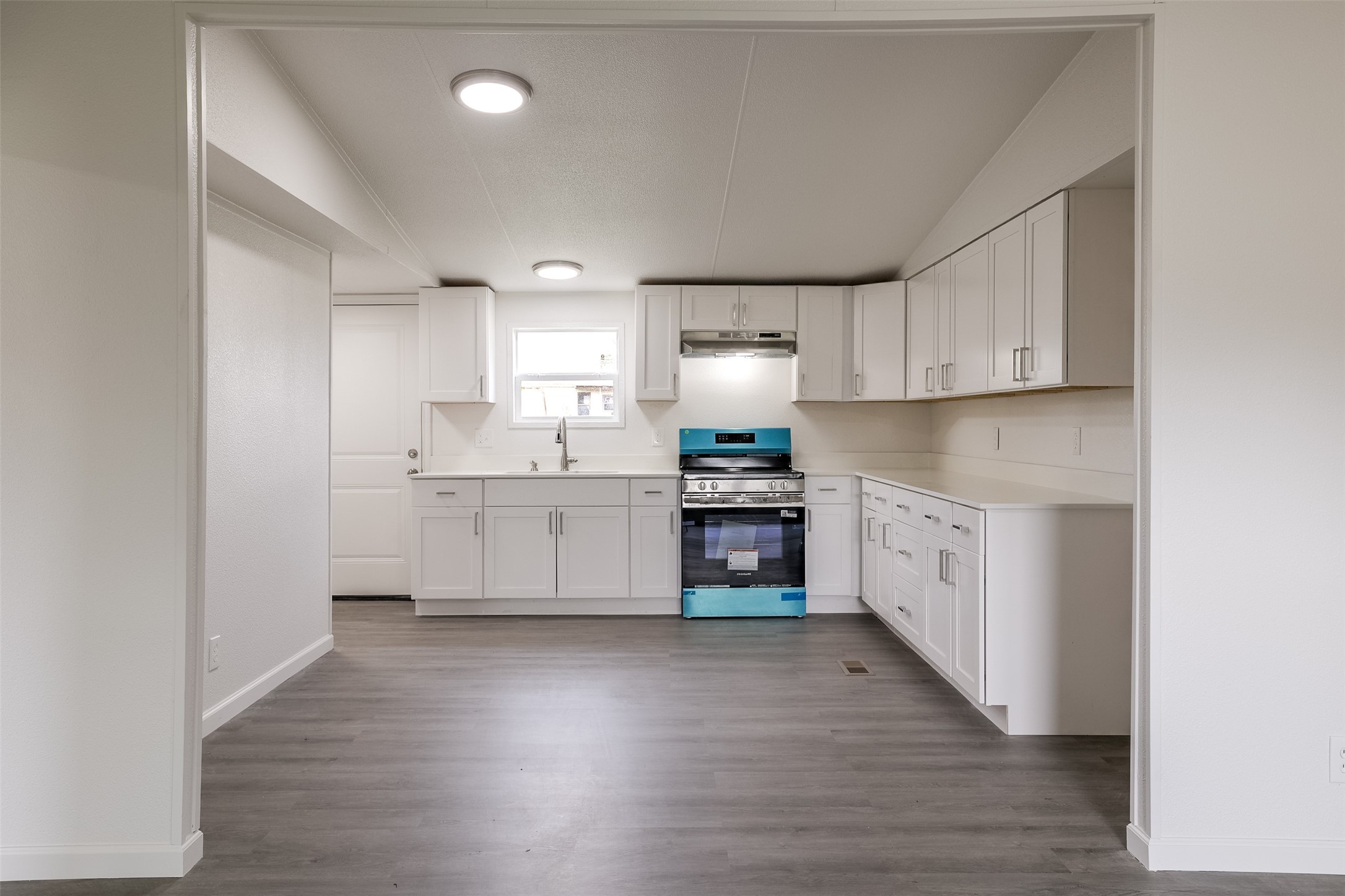 945 Walnut Street Reno TX 76020