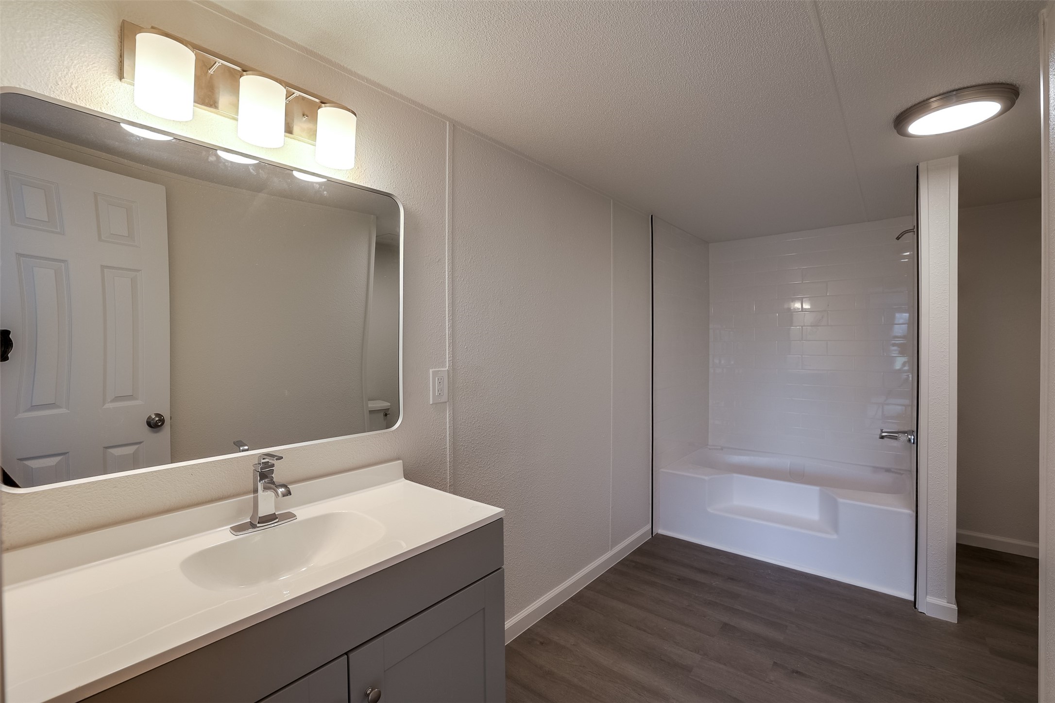 945 Walnut Street Reno TX 76020
