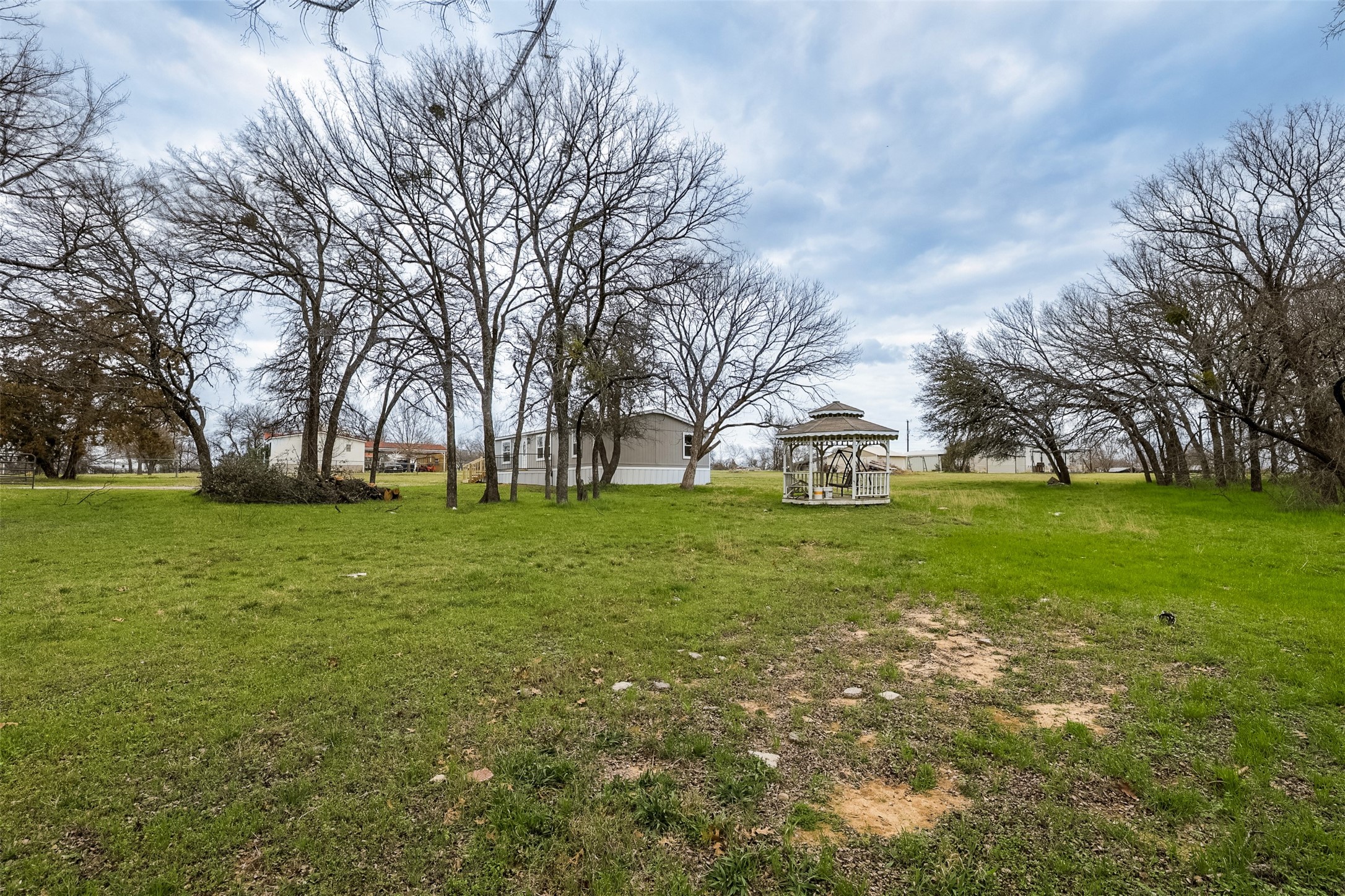 945 Walnut Street Reno TX 76020