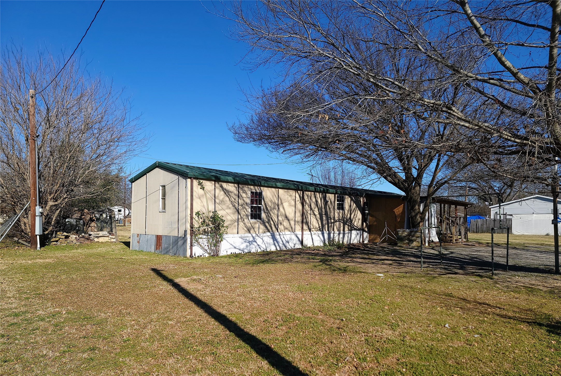 1909 Lariat Lane Burleson TX 76028