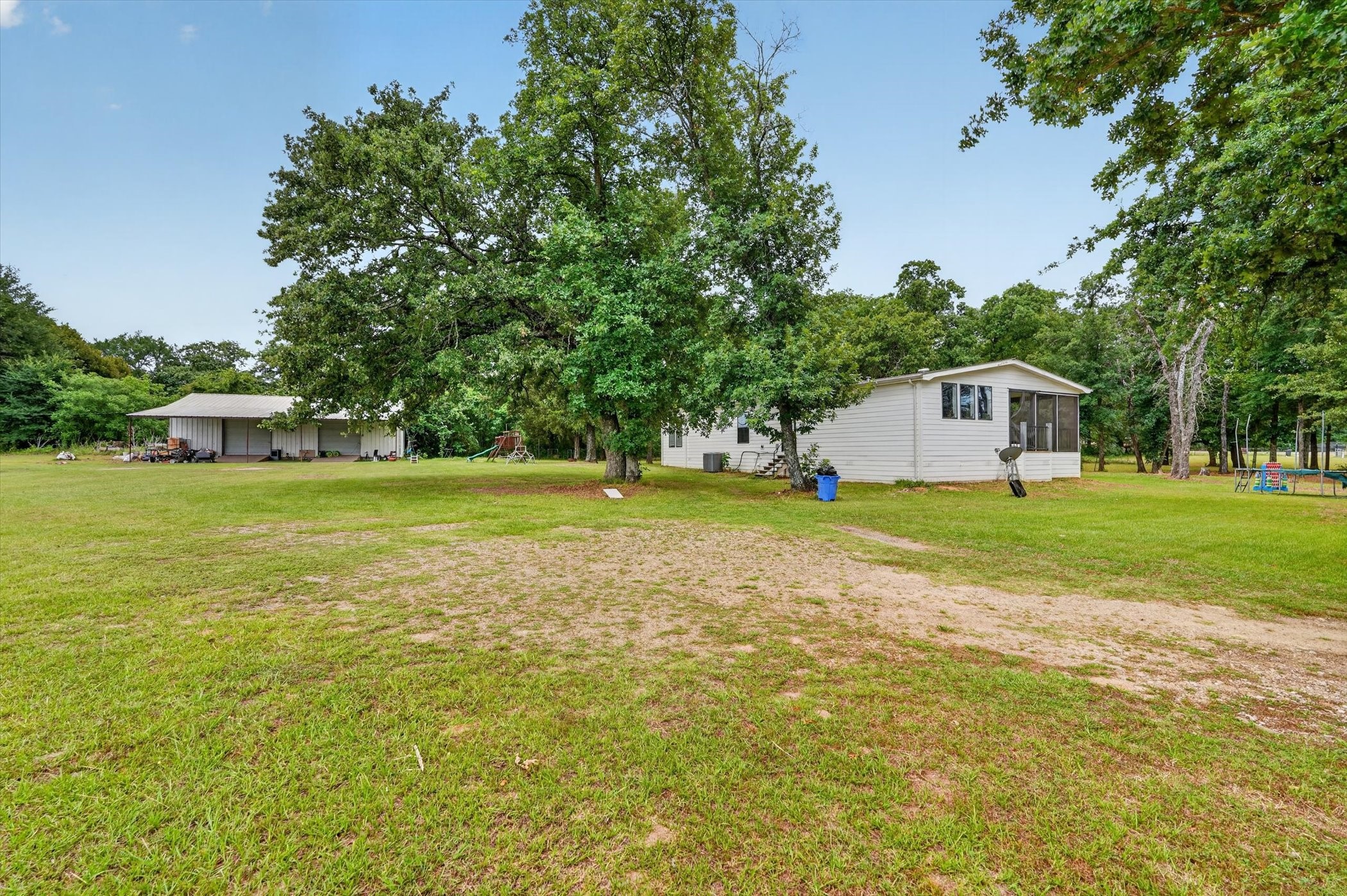 1001 N Seven Points Drive Kemp TX 75143