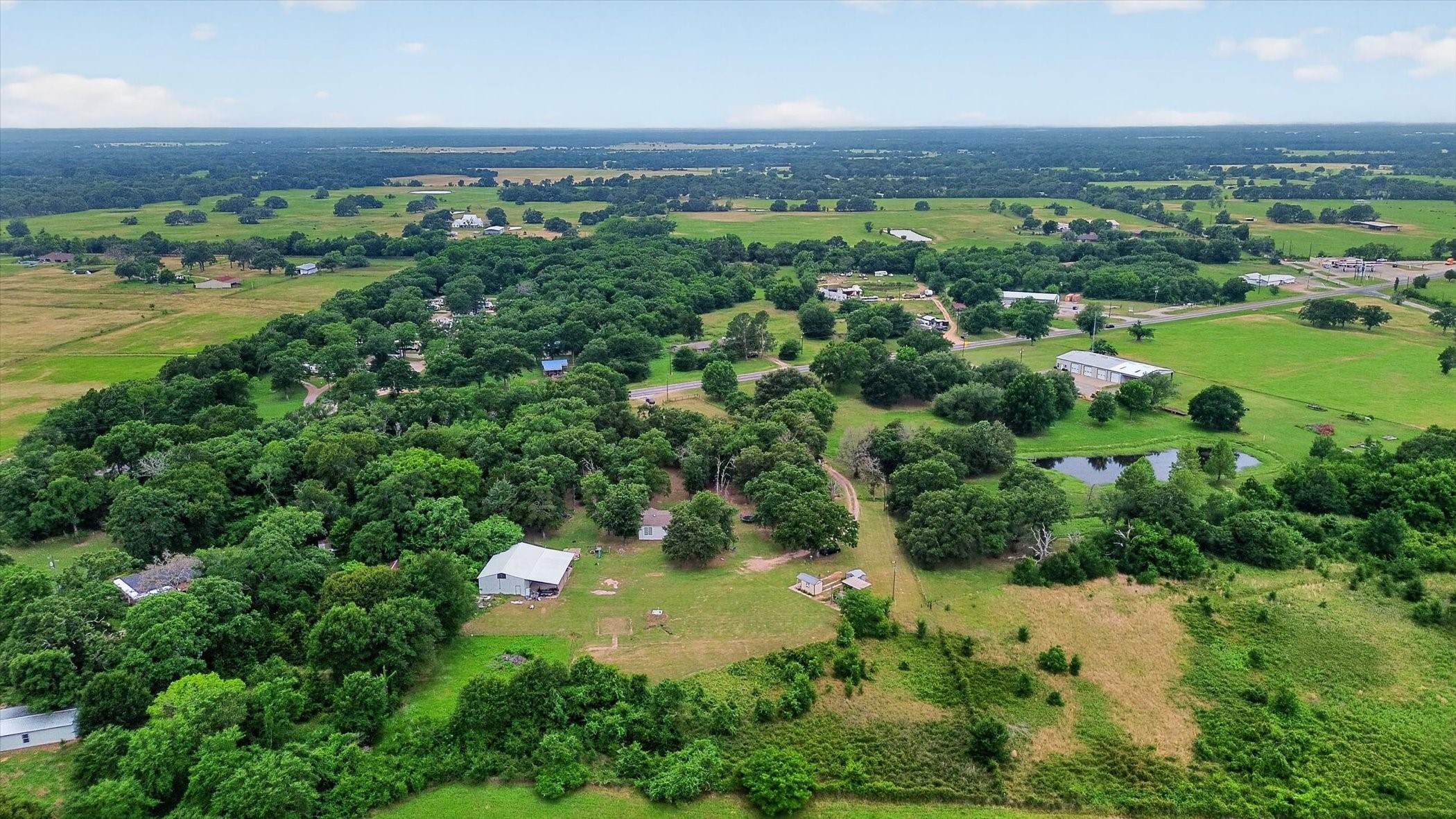 1001 N Seven Points Drive Kemp TX 75143
