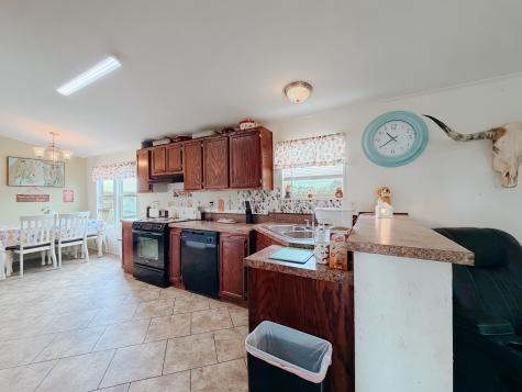 706 County Road 2260 Corsicana TX 75109