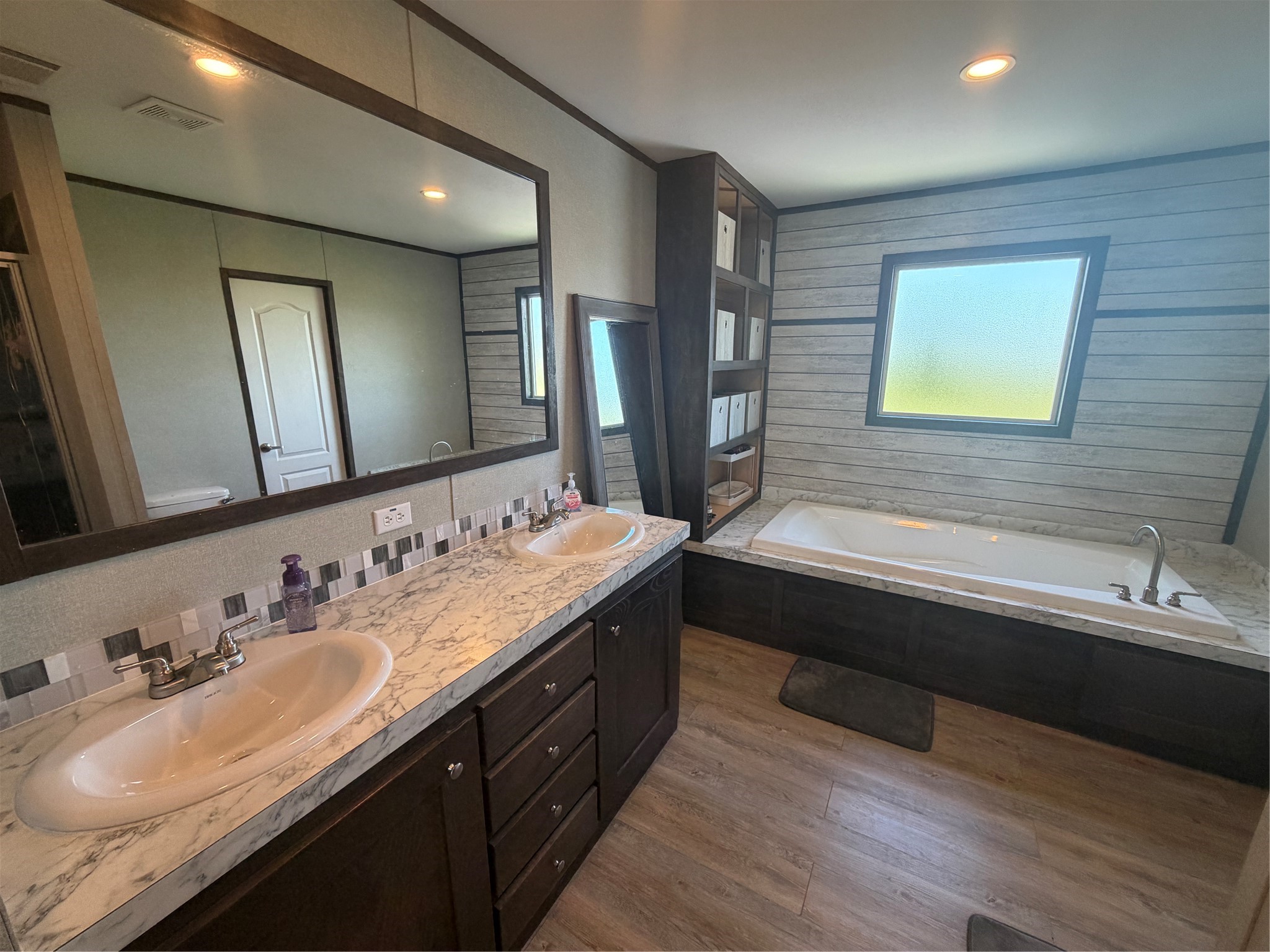 516 Glendale Drive Godley TX 76044