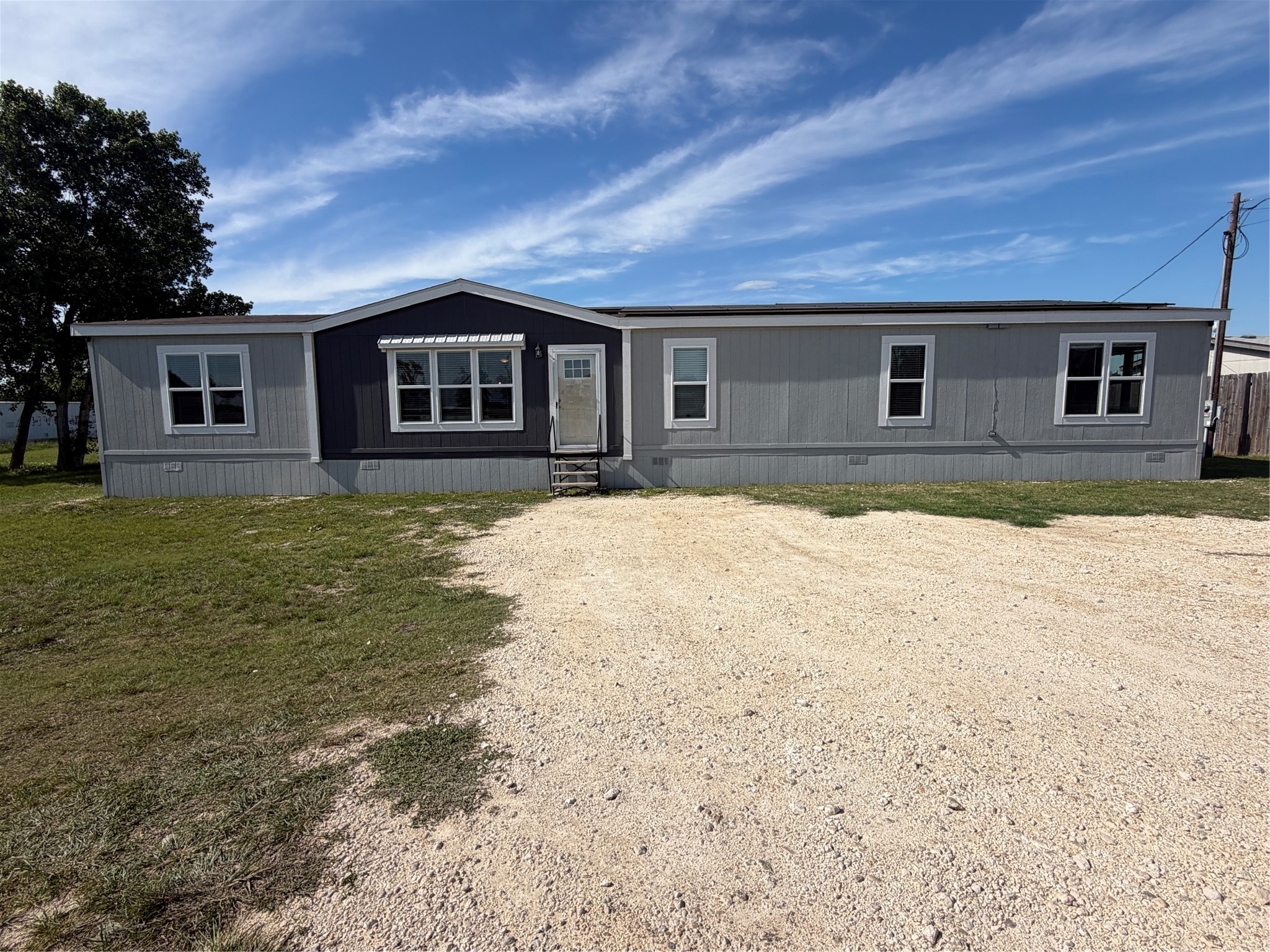 516 Glendale Drive Godley TX 76044