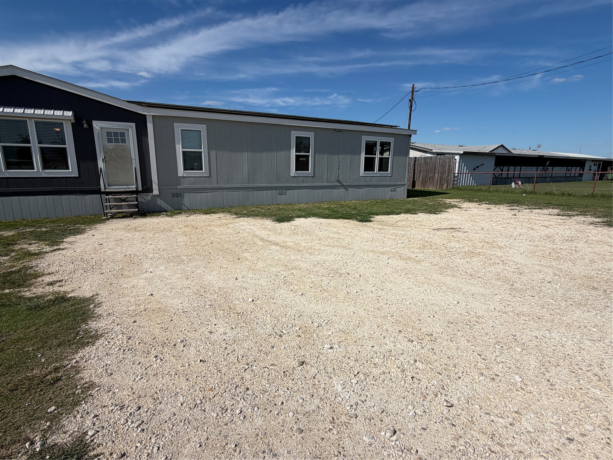 516 Glendale Drive Godley TX 76044
