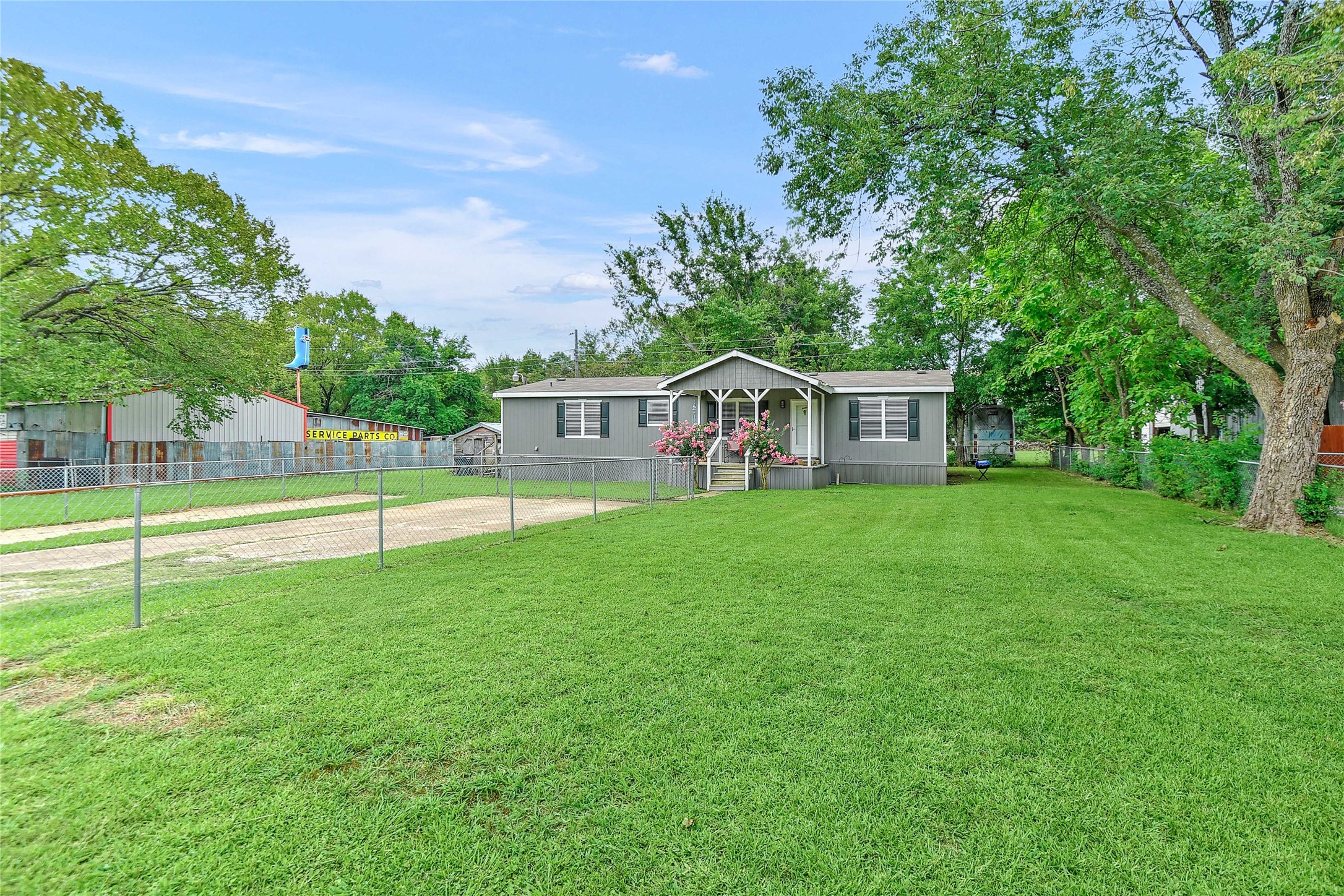 468 E Fm 120 Denison TX 75021
