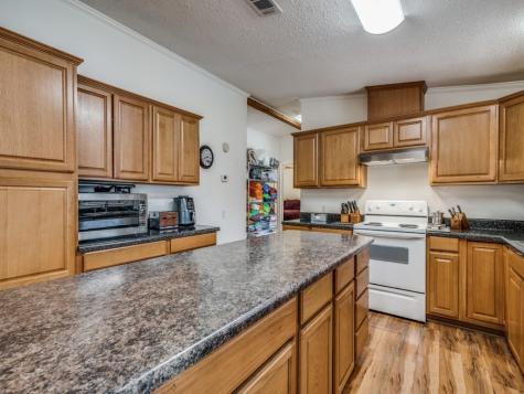 233 Esquire Estates Road Mabank TX 75156