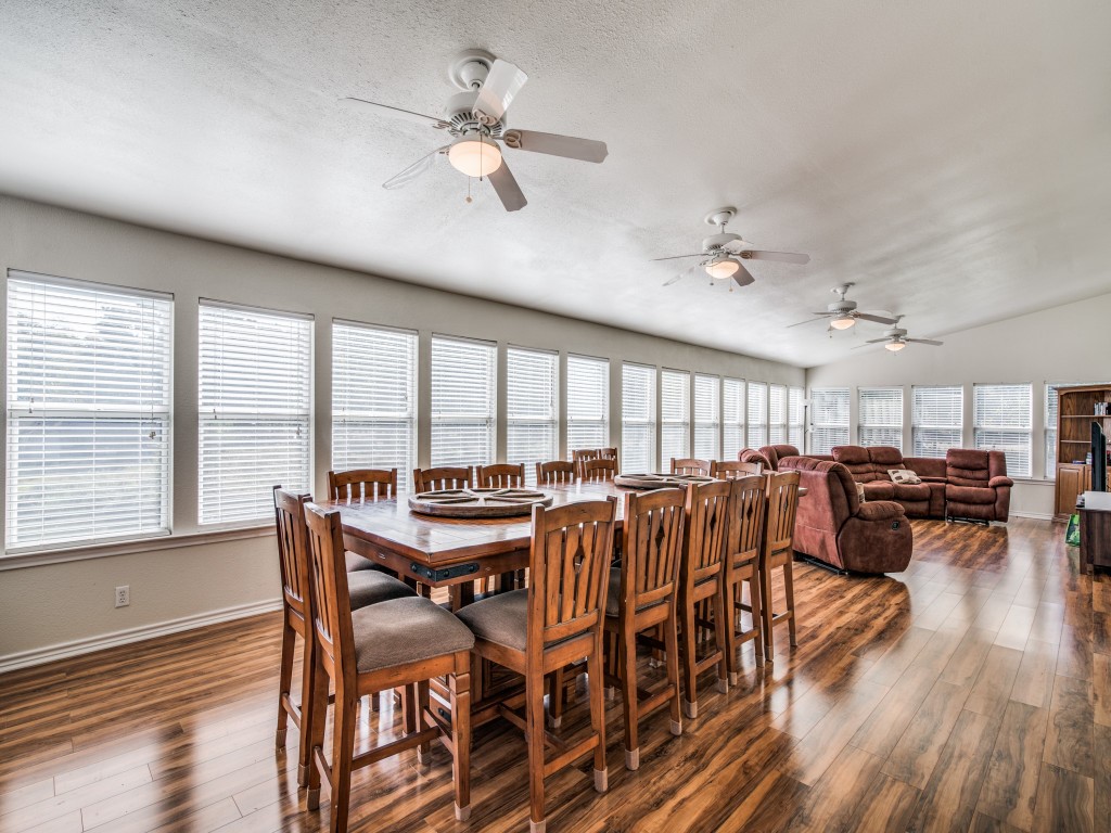 233 Esquire Estates Road Mabank TX 75156