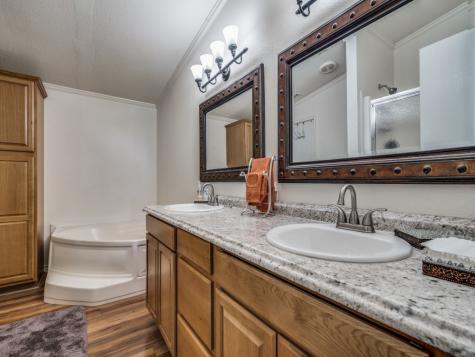 233 Esquire Estates Road Mabank TX 75156