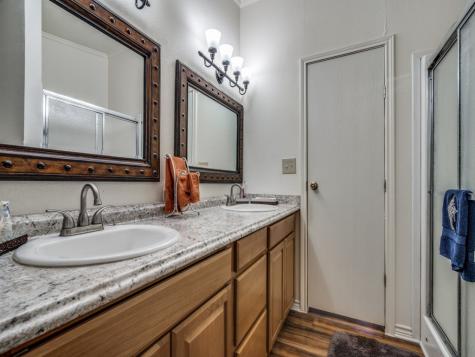 233 Esquire Estates Road Mabank TX 75156