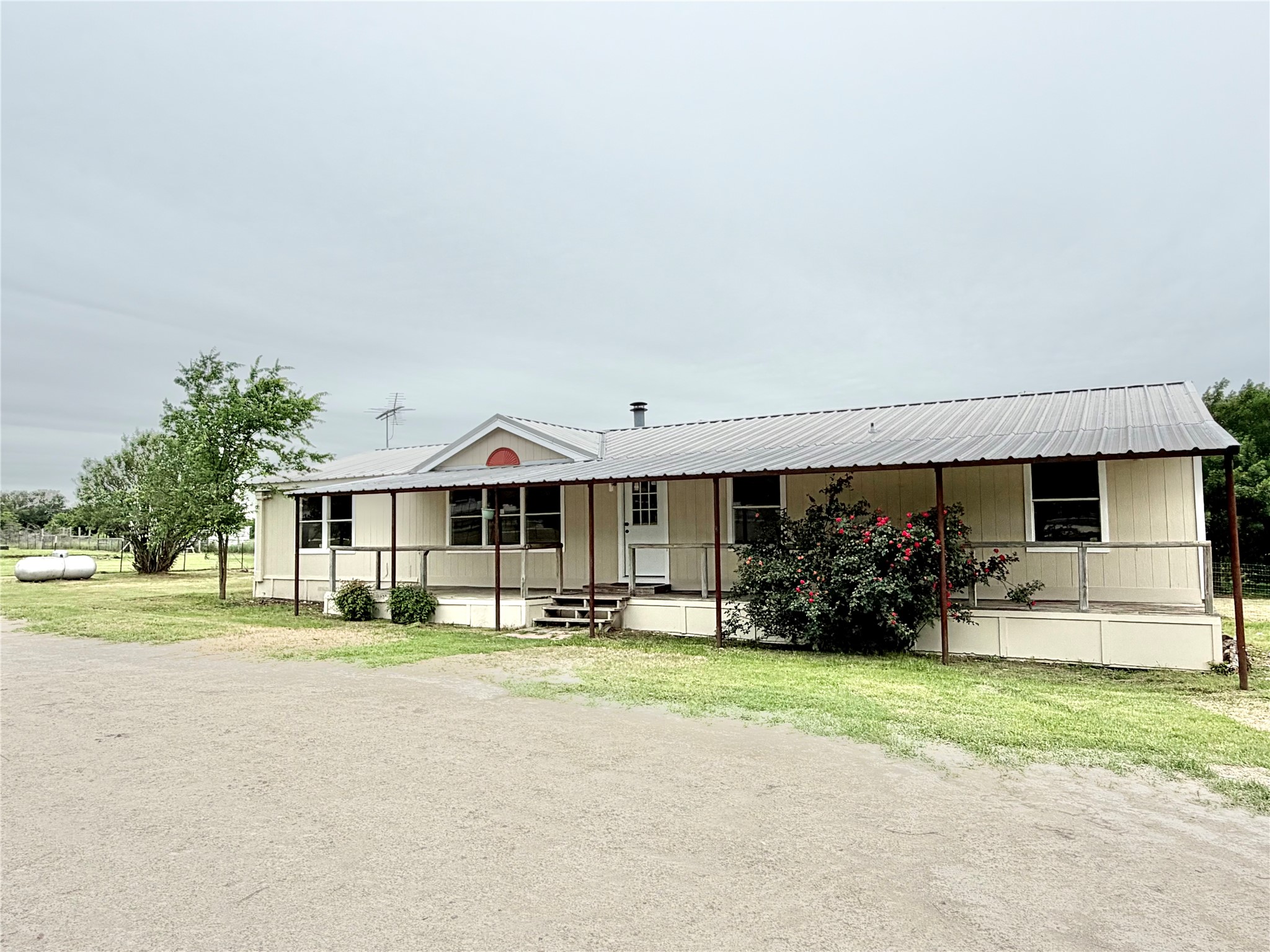 9721 Limestone Court Joshua TX 76058