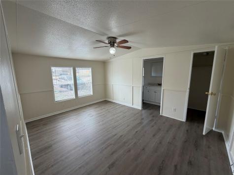 3601 Hedge Row Street Granbury TX 76048