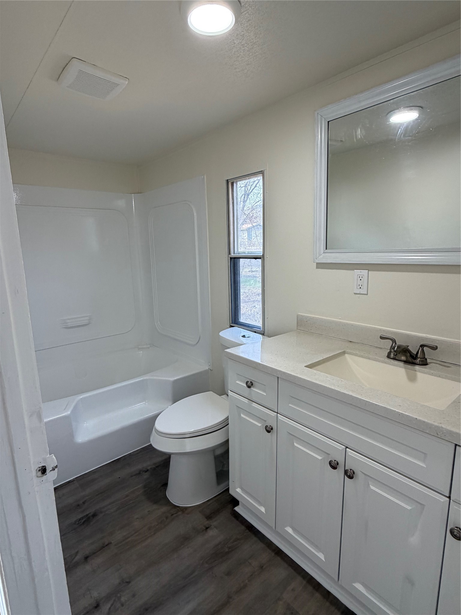 3601 Hedge Row Street Granbury TX 76048