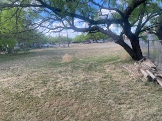 105 Concho Street Tye TX 79563