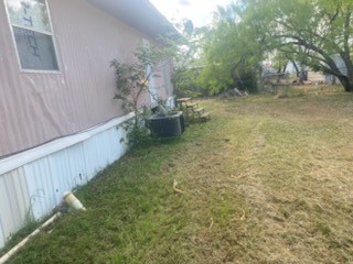 105 Concho Street Tye TX 79563
