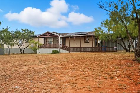 1104 W New Mexico Avenue Sweetwater TX 79556