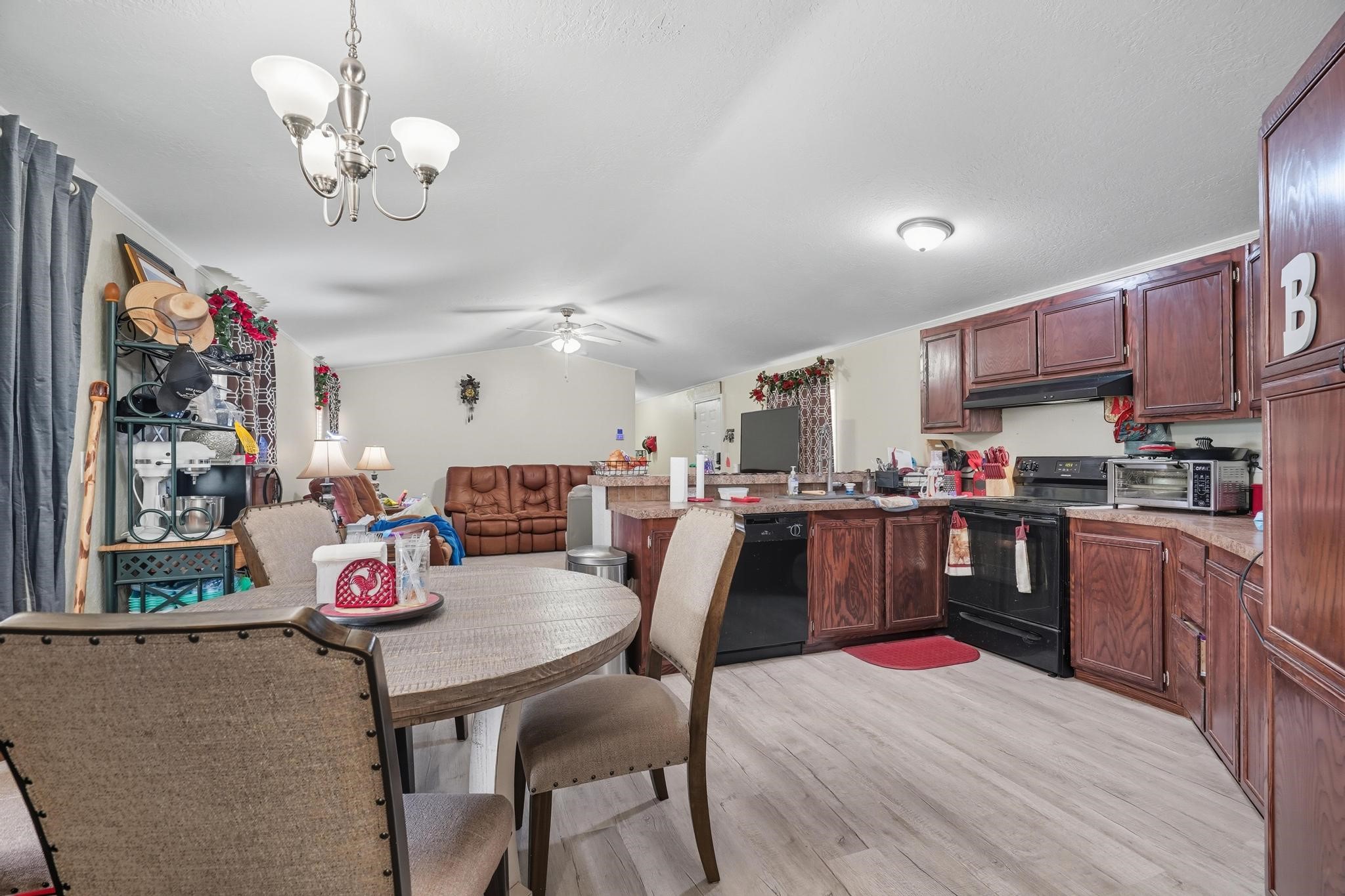 1104 W New Mexico Avenue Sweetwater TX 79556