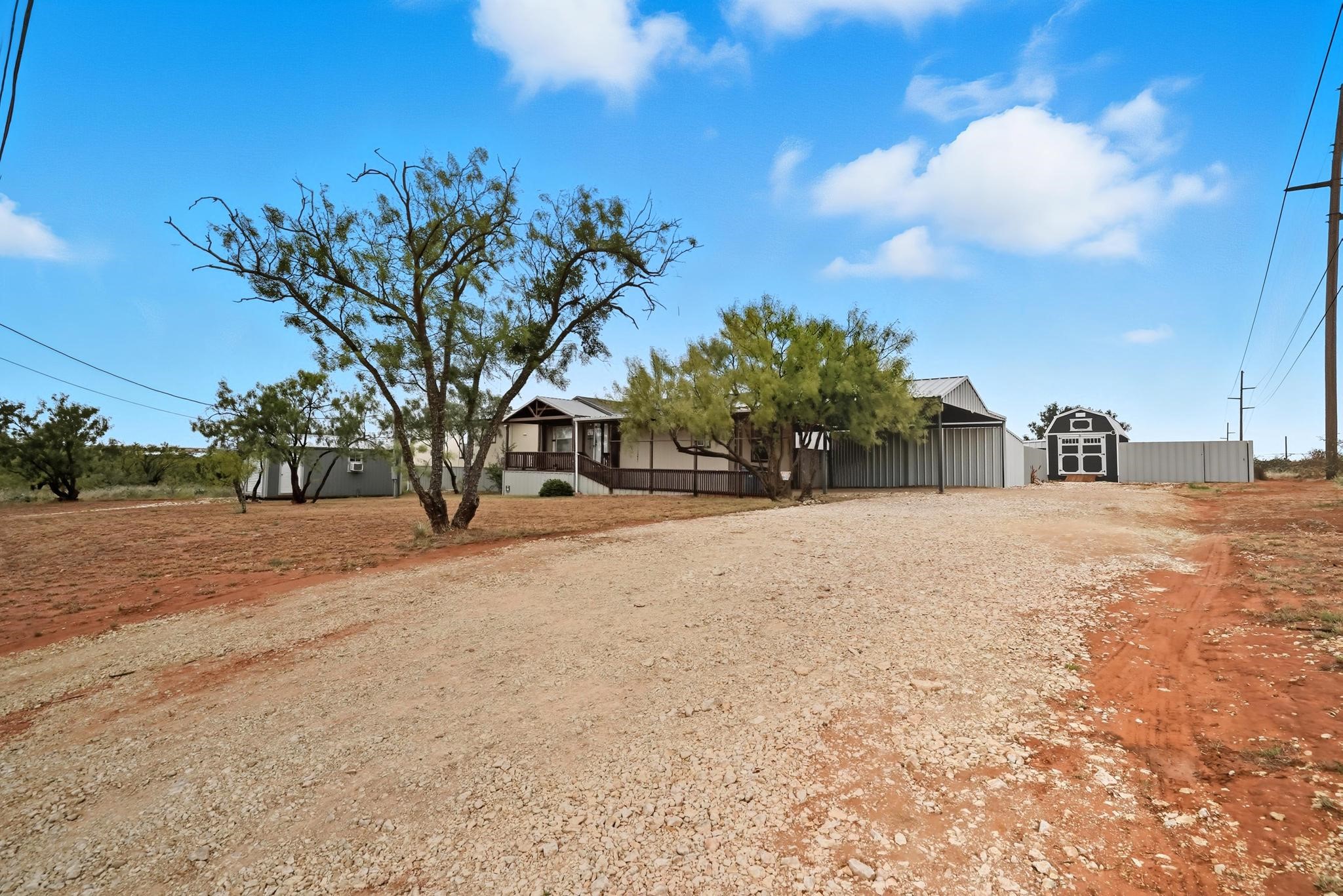 1104 W New Mexico Avenue Sweetwater TX 79556