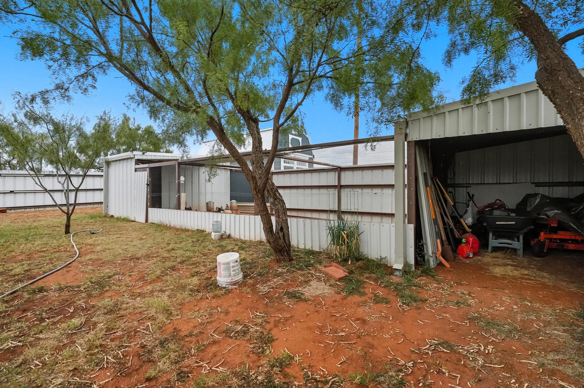 1104 W New Mexico Avenue Sweetwater TX 79556