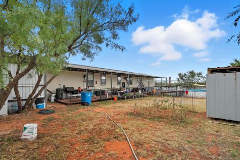 1104 W New Mexico Avenue Sweetwater TX 79556