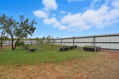 1104 W New Mexico Avenue Sweetwater TX 79556