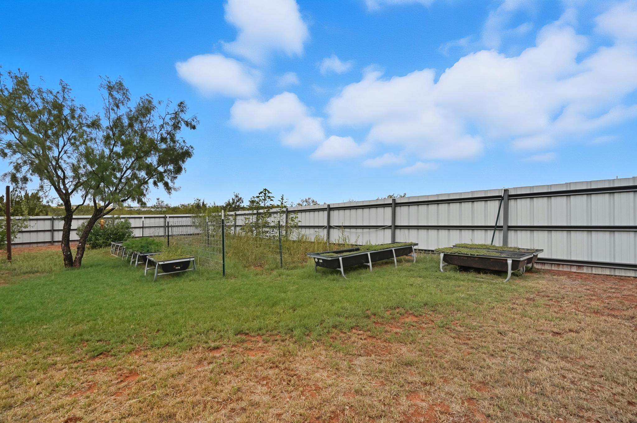 1104 W New Mexico Avenue Sweetwater TX 79556