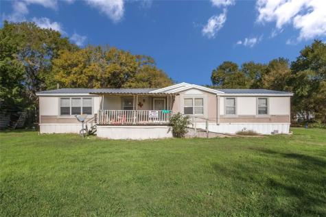 153 Lake Avenue Elm Mott TX 76640