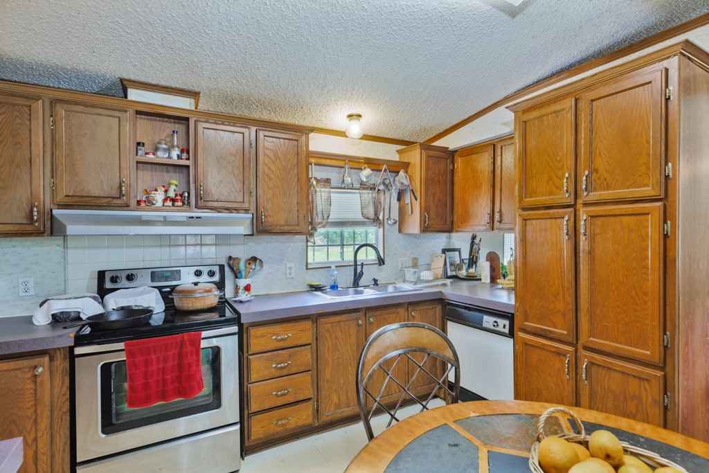 308 S Mill Street Bowie TX 76230