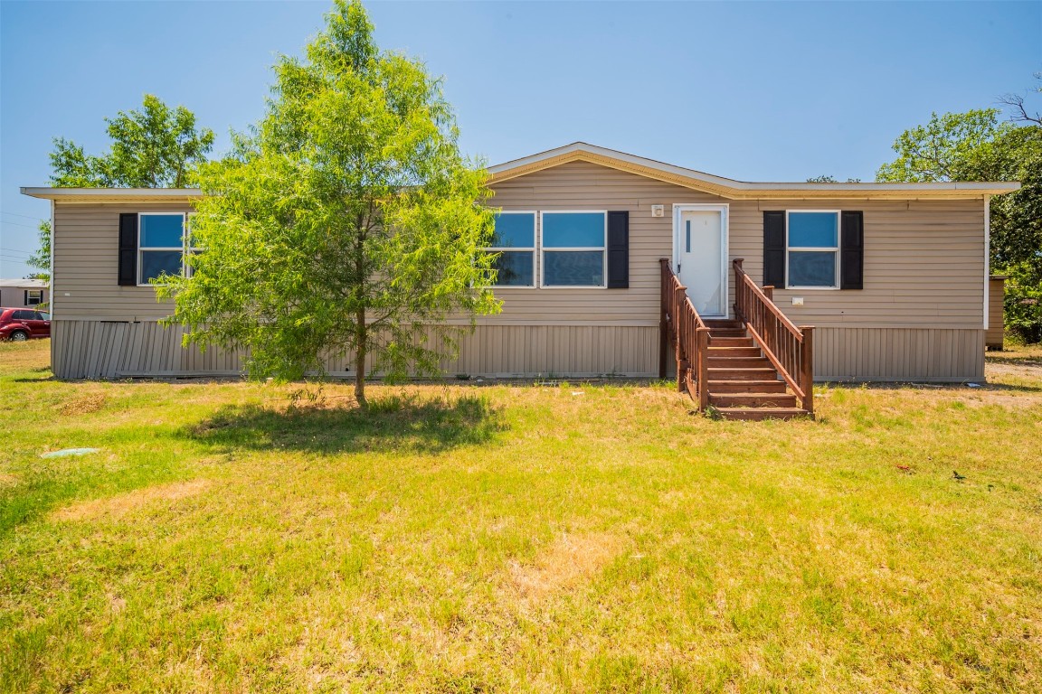 3208 Flora Street Burleson TX 76028