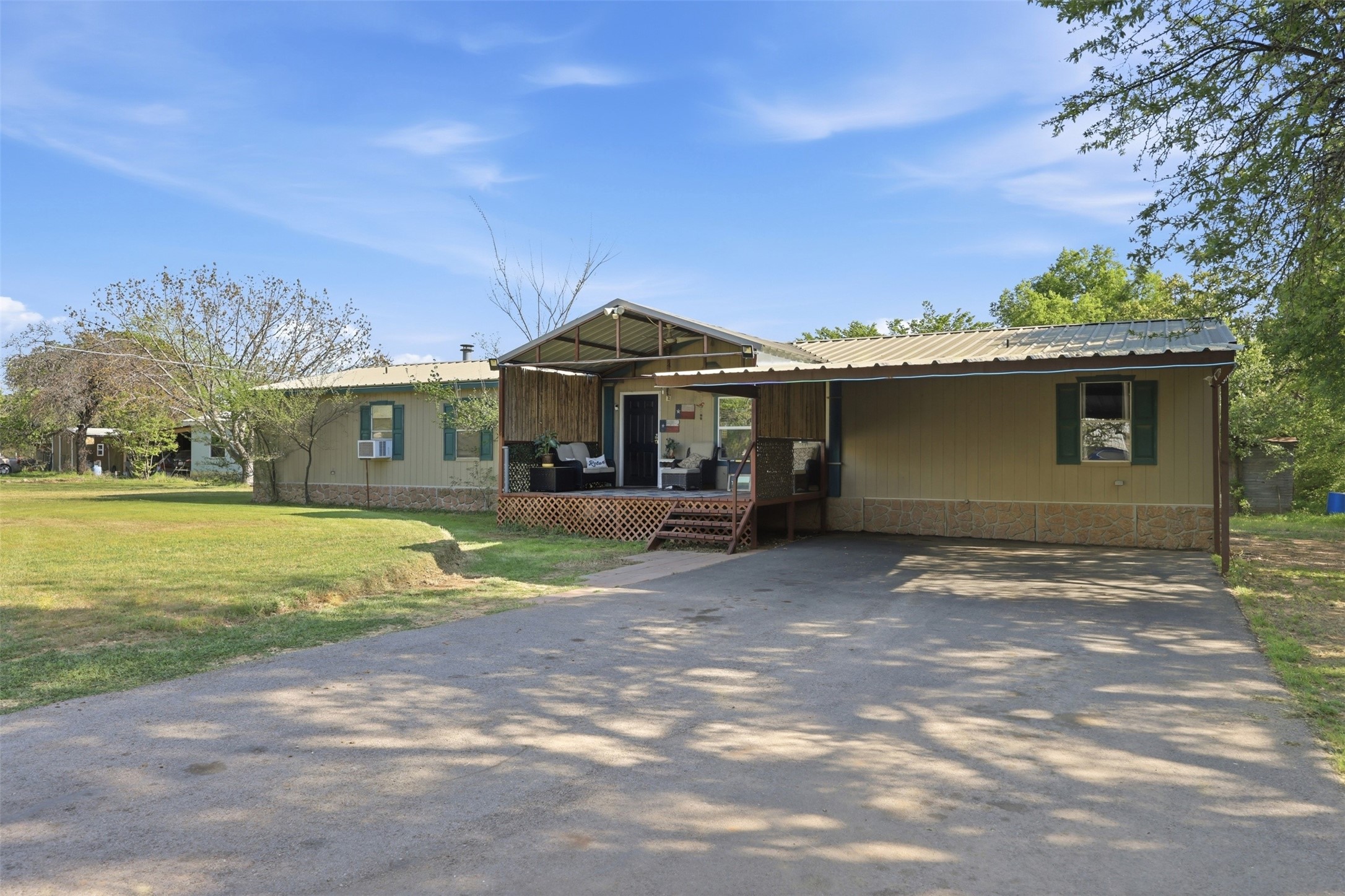 1000 Forest Oaks Street Azle TX 76020