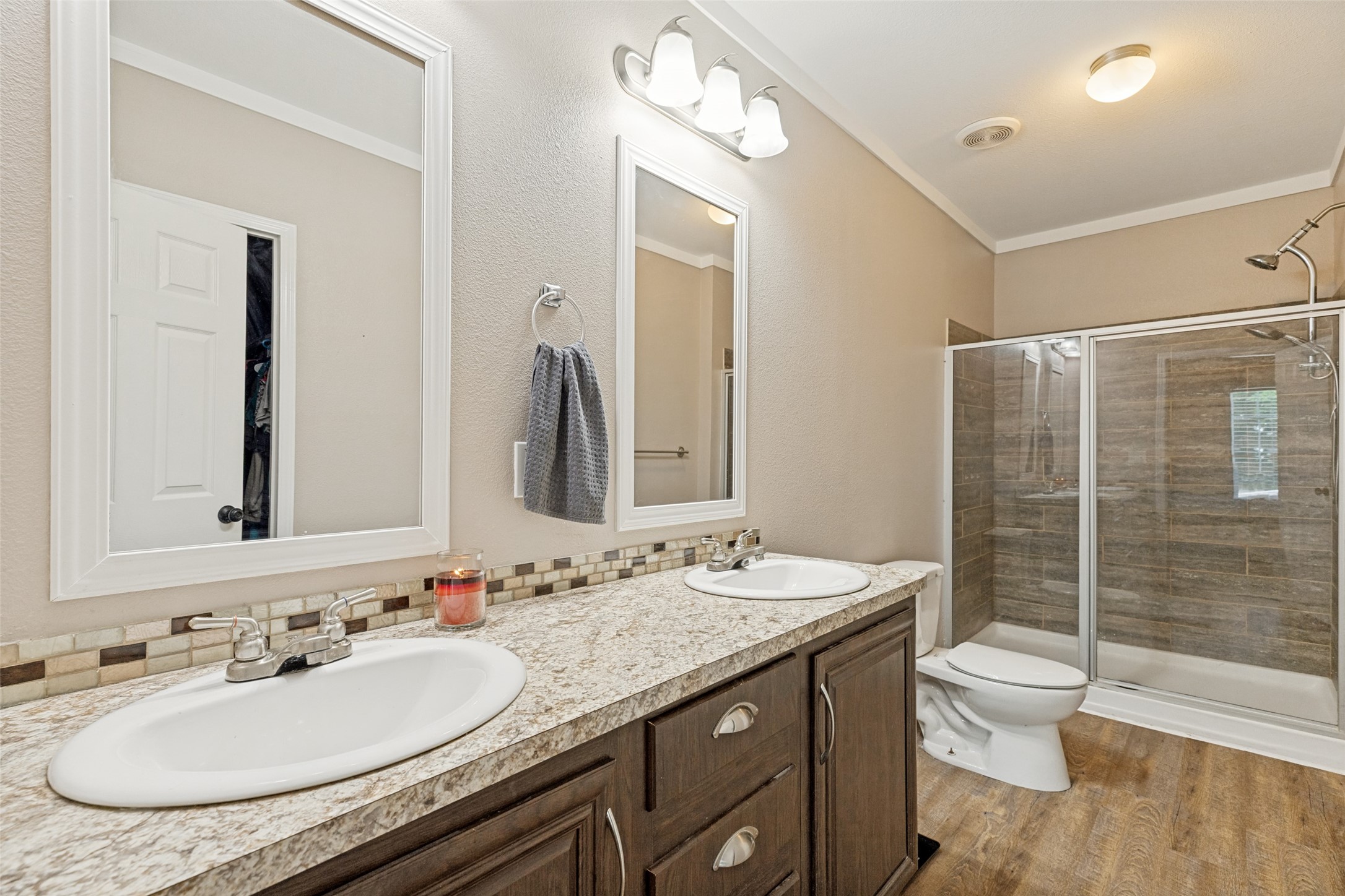 9147 County Road 1143 Leonard TX 75452
