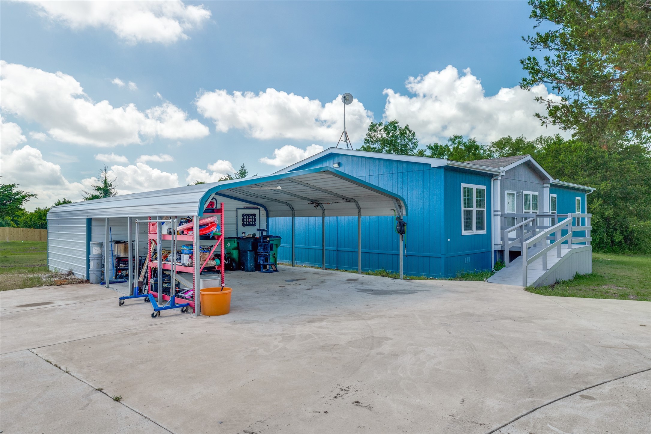 9147 County Road 1143 Leonard TX 75452