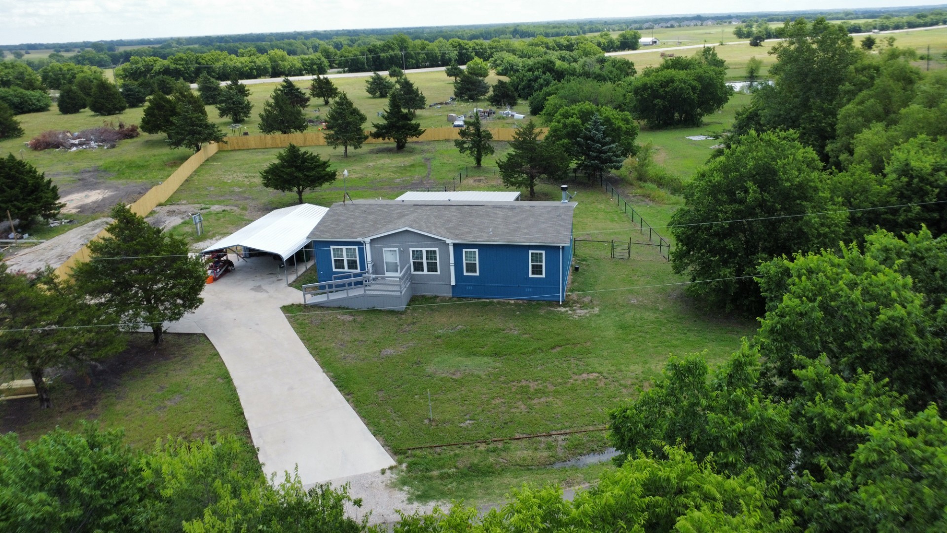 9147 County Road 1143 Leonard TX 75452