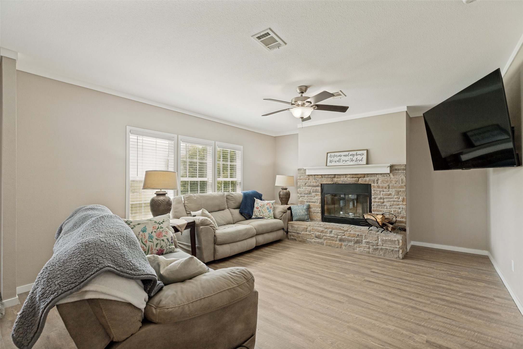 9147 County Road 1143 Leonard TX 75452